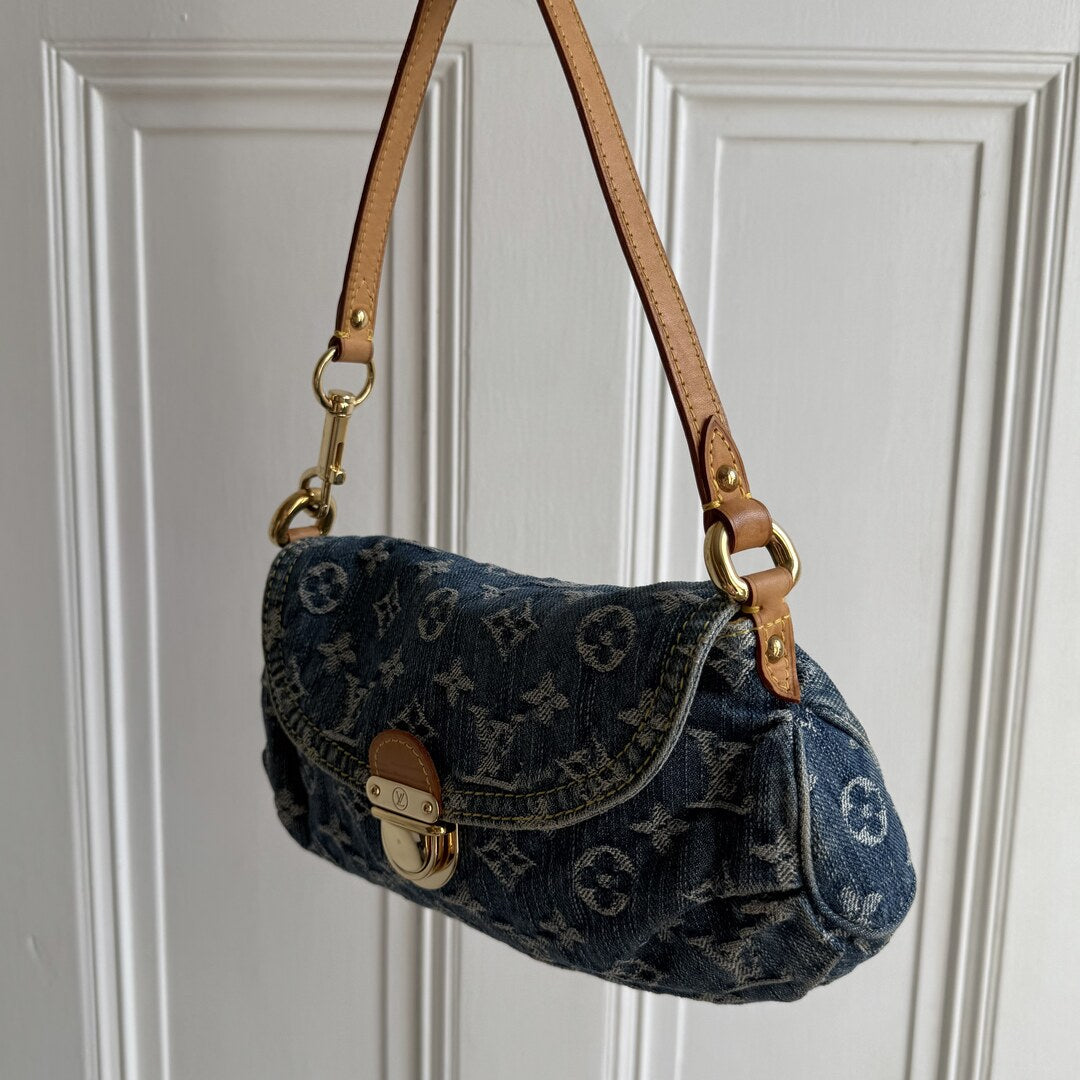 2006 Louis Vuitton Blue Denim Pleaty Shoulder Bag