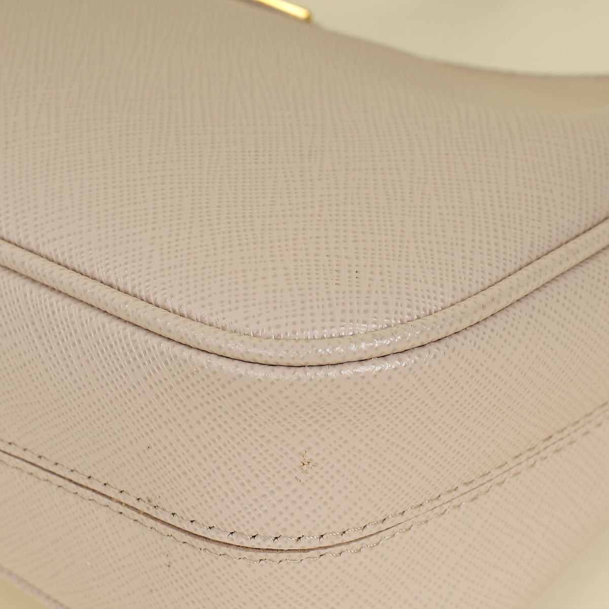Prada Beige Re-Edition 2005 Bag