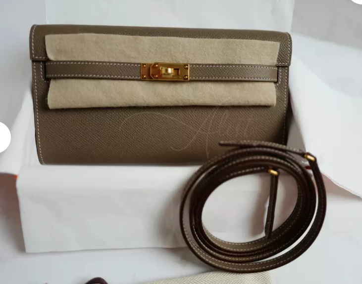 BNIB Hermès Kelly To Go Wallet Etoupe Epsom Gold HW Crossbody With Strap