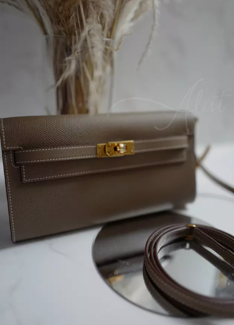 BNIB Hermès Kelly To Go Wallet Etoupe Epsom Gold HW Crossbody With Strap