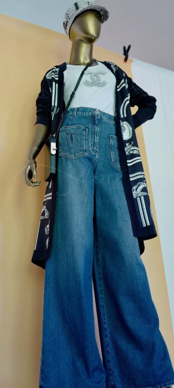 Chanel denim Jeans Pants CC Heart 24P Wide Leg SOLD OUT Size 36  BNIB