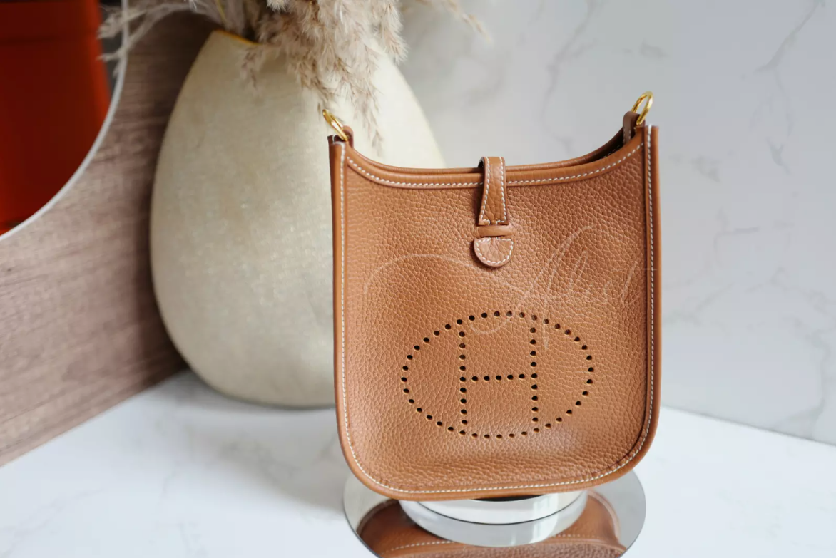 BNIB Hermes Mini Evelyne 16 Amazone  Clemencebull calfskin/wooly ac gold