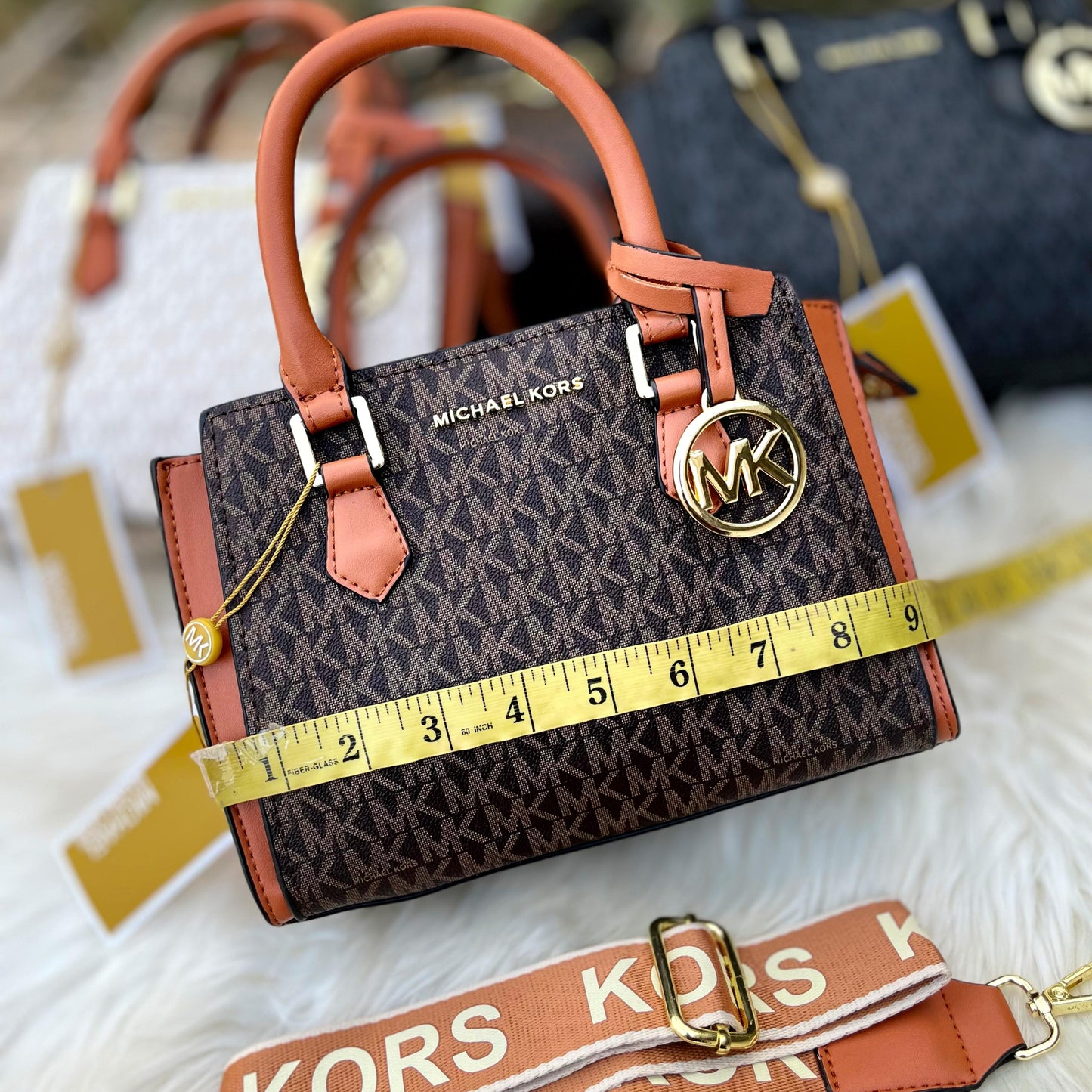 Michael Kors Women Bag – Master Quality (Black/Brown)