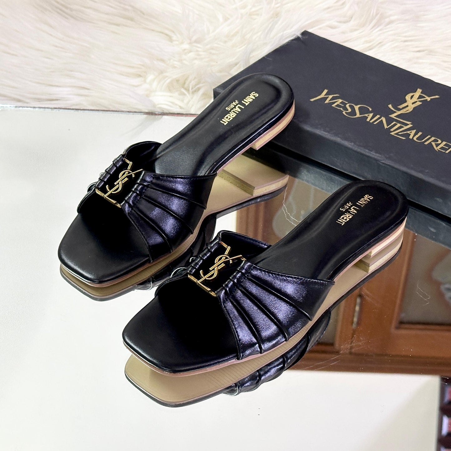 YSL Beautiful Flat Slipper – Chic Comfort in Every Step (Black)