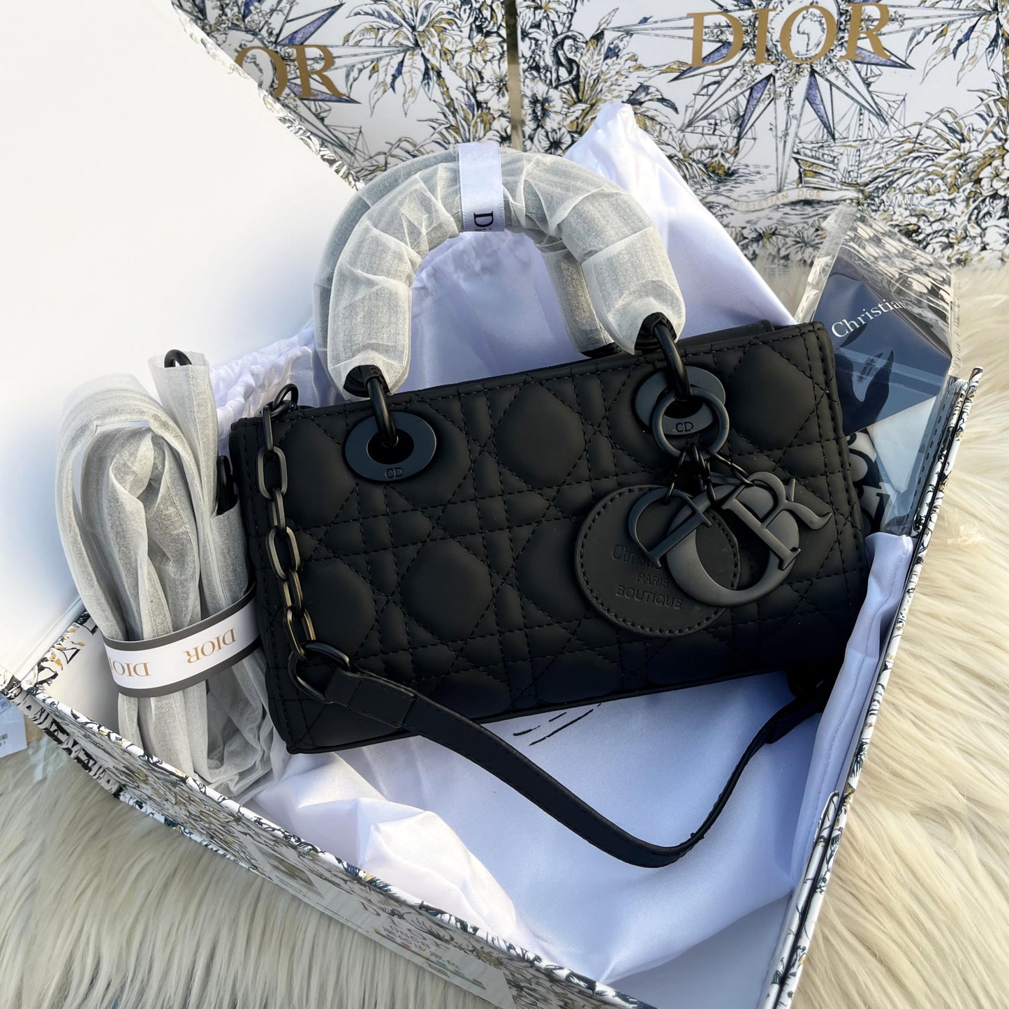 Christian Dior Master Quality Handbag – Premium Women Bag (Black)