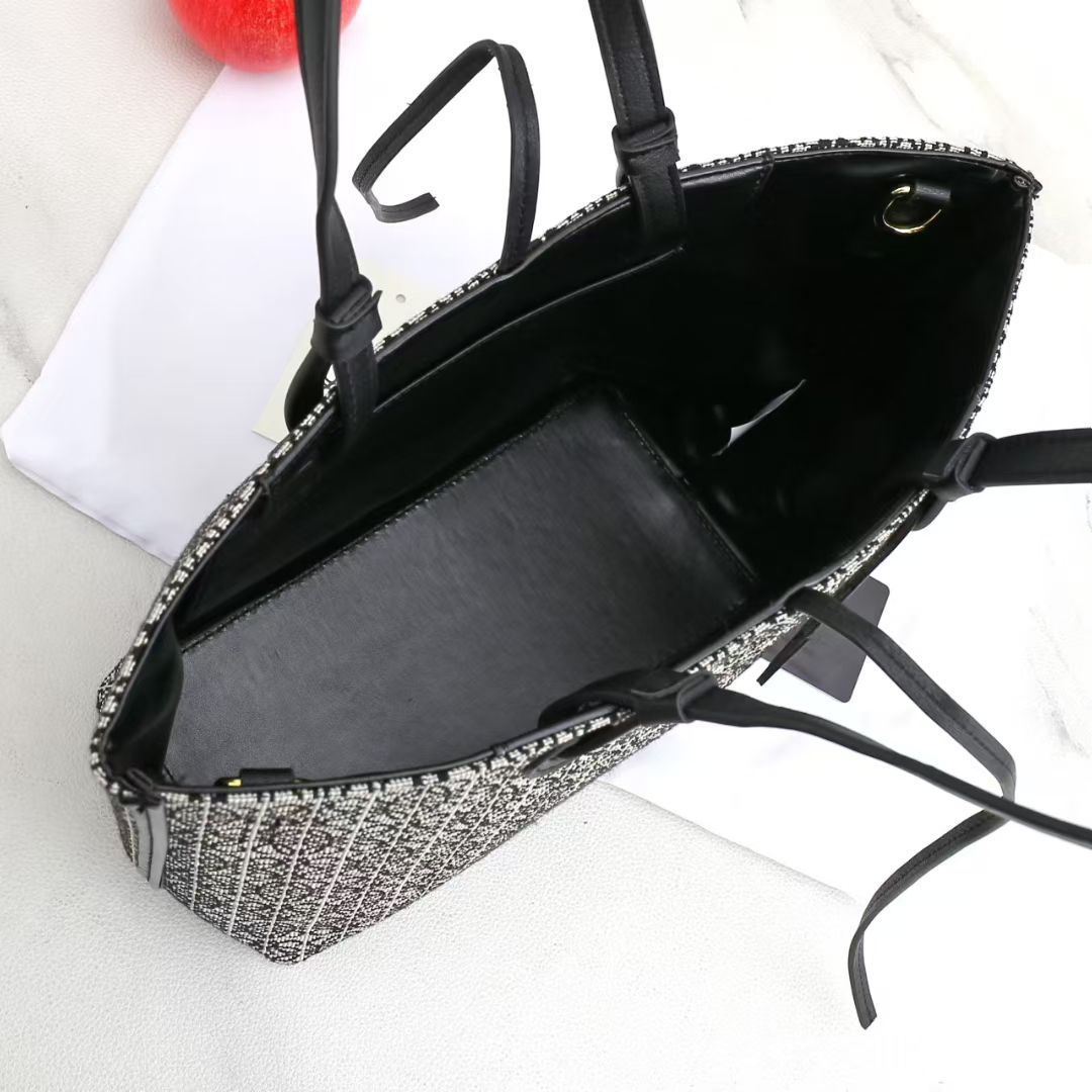 L-O-E-W-E Tote Women Bag – Master Edition (Black-2)