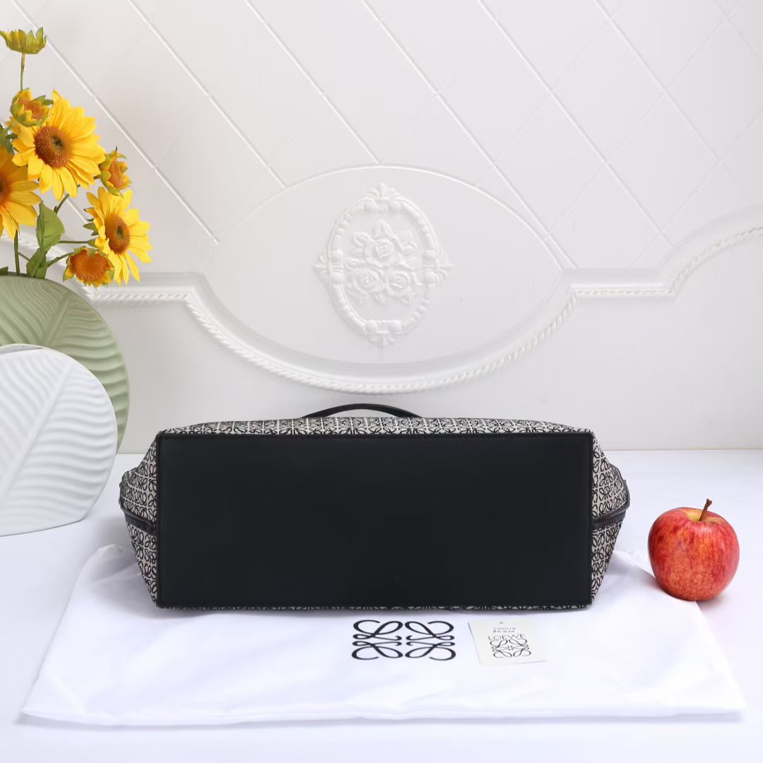 L-O-E-W-E Tote Women Bag – Master Edition (Black-2)