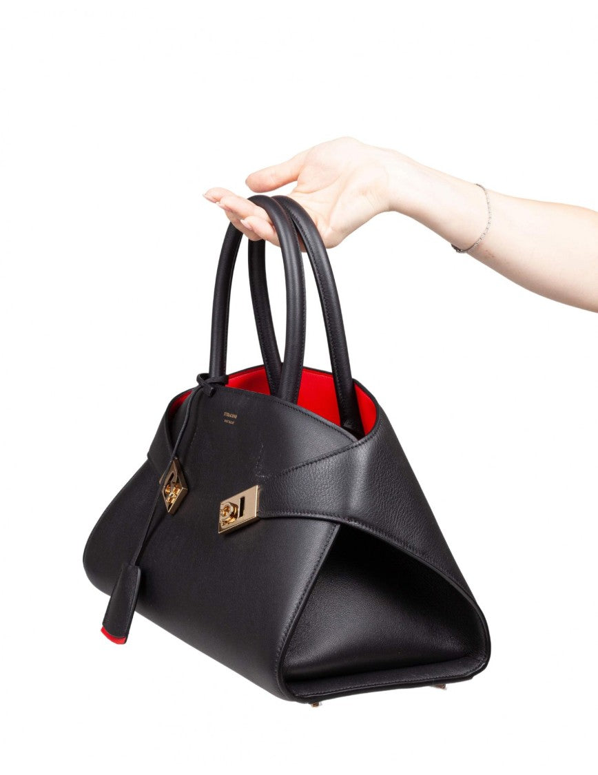 Salvatore Ferragamo Hug Th M Handbag In Black Leather