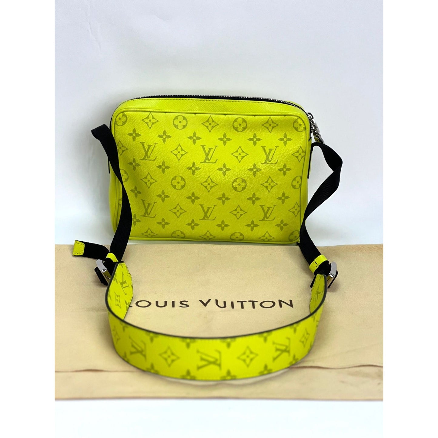 Louis Vuitton Taigarama Outdoor Messenger Bag