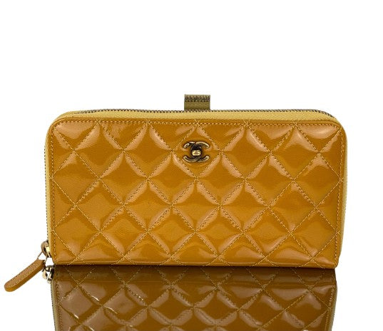 Chanel Quilted Brilliant Zip Around Wallet Clutch
