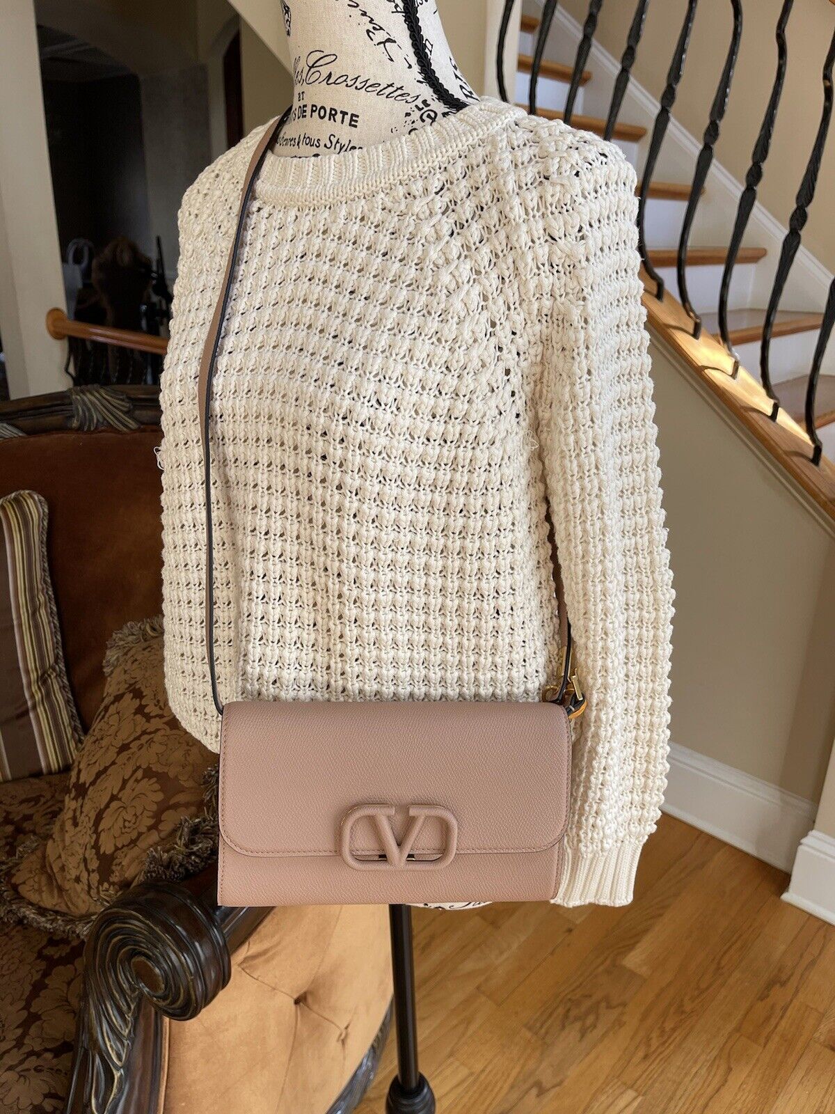 Brand New Valentino Wallet On Chain WOC Clutch In Nude Pink Ready With Strap